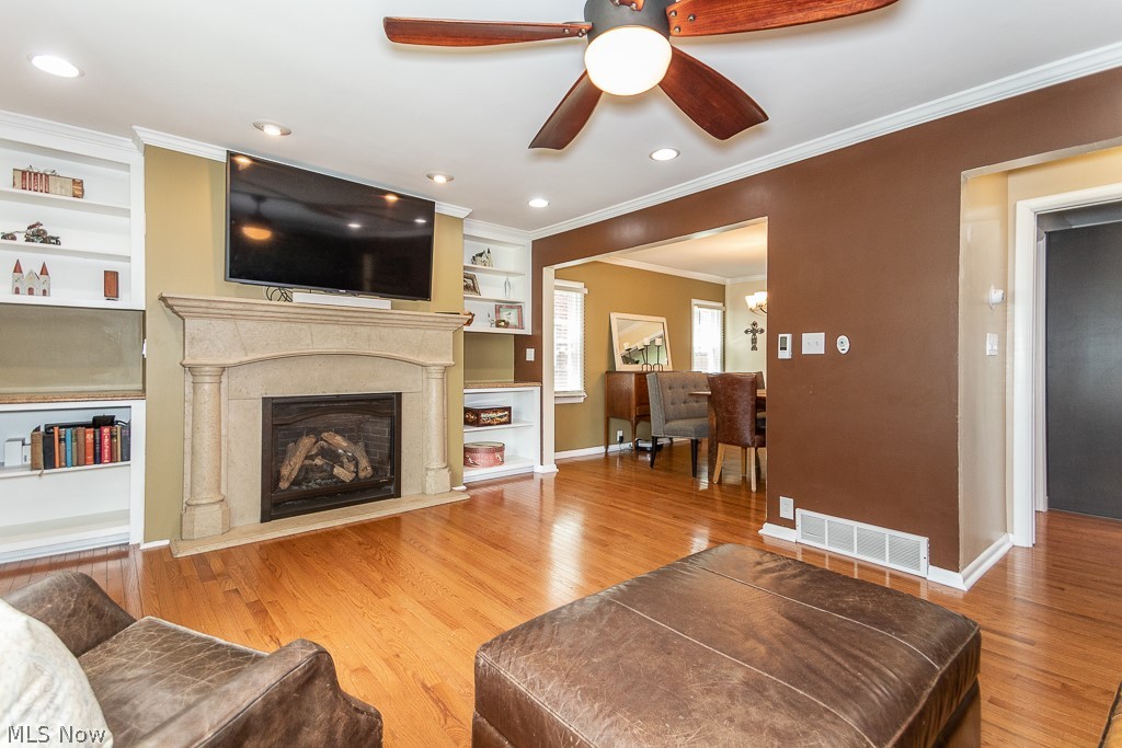 2448 Dysart Road Cleveland, OH 44118 - Photo 8 of 35 Gallery Image 8