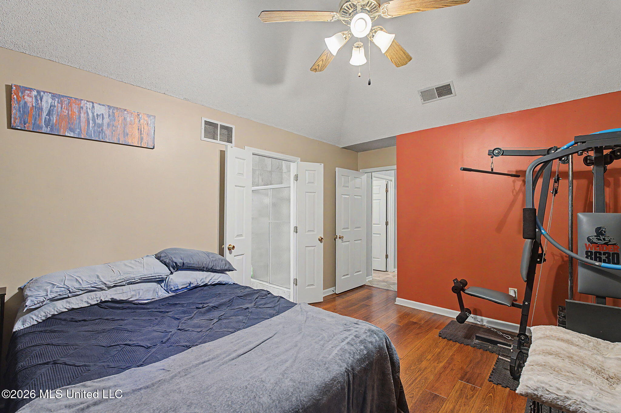 7392 Wendy Way Walls, MS 38680 - Photo 10 of 32 16-web-or-mls-7392 Wendy Way-15
