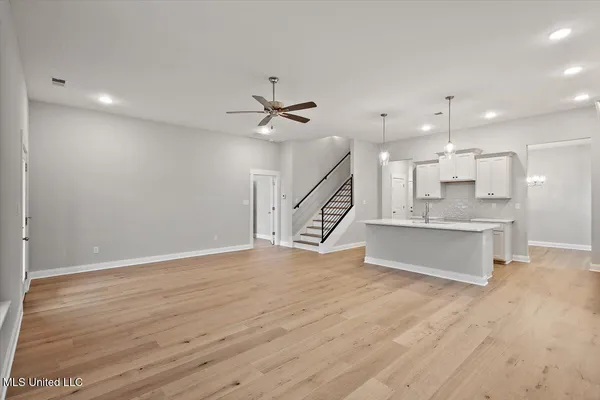 $355,900 | 828 Quitman Court West, Nesbit, MS 38651