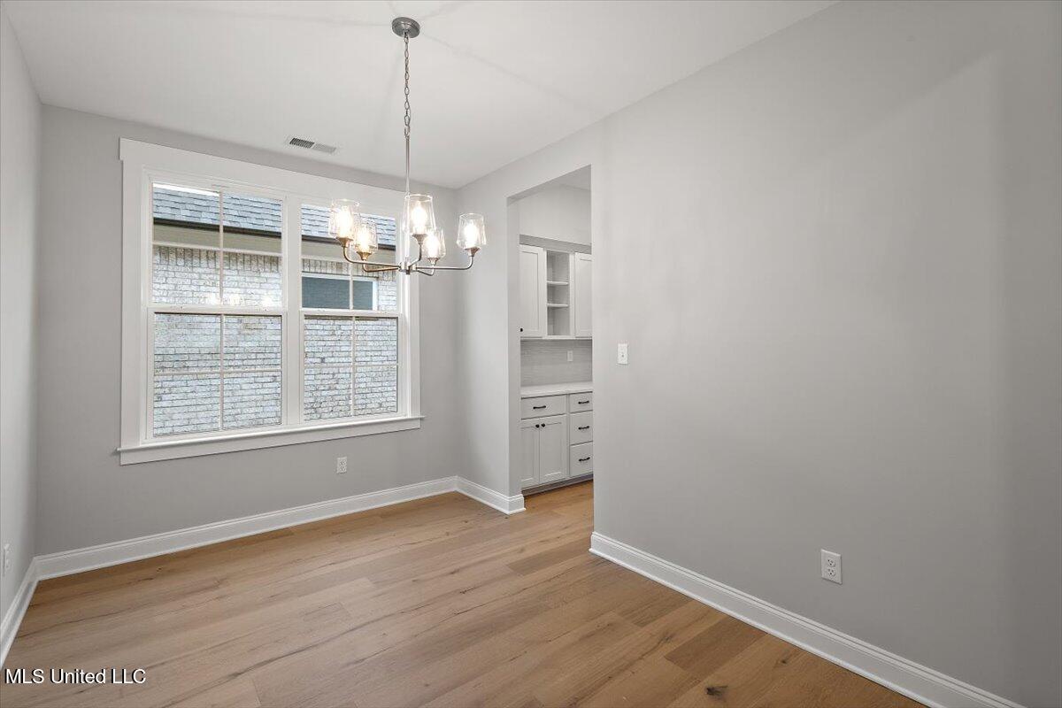 828 Quitman Court West Nesbit, MS 38651 - Photo 7 of 40 Lambert