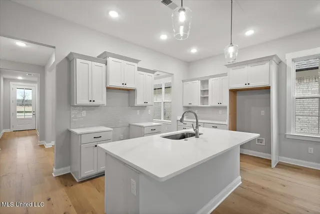 $355,900 | 828 Quitman Court West, Nesbit, MS 38651