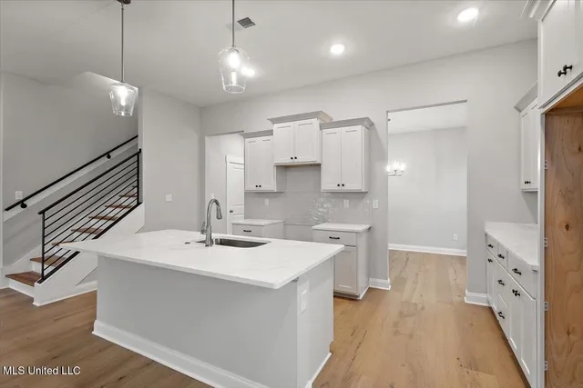 $355,900 | 828 Quitman Court West, Nesbit, MS 38651