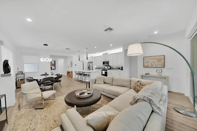 $2,850 | 10219 Southwest Corvus Lane, Port St. Lucie, FL 34987