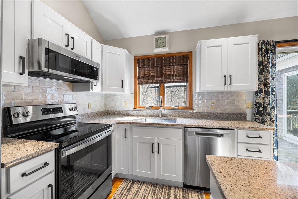 295 Greenland Pond Road Brewster, MA 02631 - Photo 10 of 31