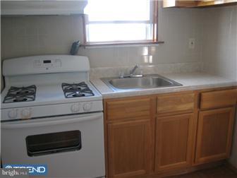 42 Gilpin Road Upper Darby, PA 19082 - Photo 6 of 10 Kitchen