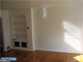 42 Gilpin Road Upper Darby, PA 19082 - Photo 9 of 10 Living Room