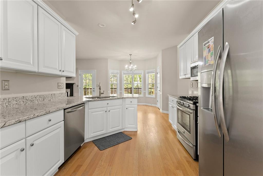 3656 Castle View Court Suwanee, GA 30024 - Photo 15 of 55