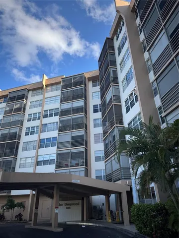 a view of a large building