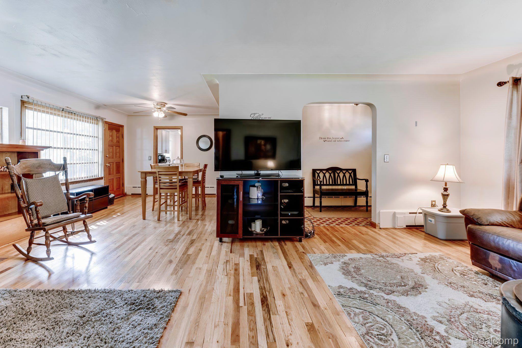 8050 Racine Road Warren, MI 48093 - Photo 8 of 28 Gallery Image 8