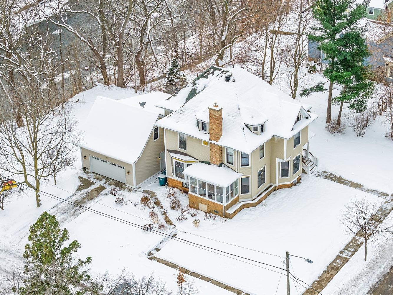 405 2nd Baraboo, WI 53913 - Photo 2 of 66