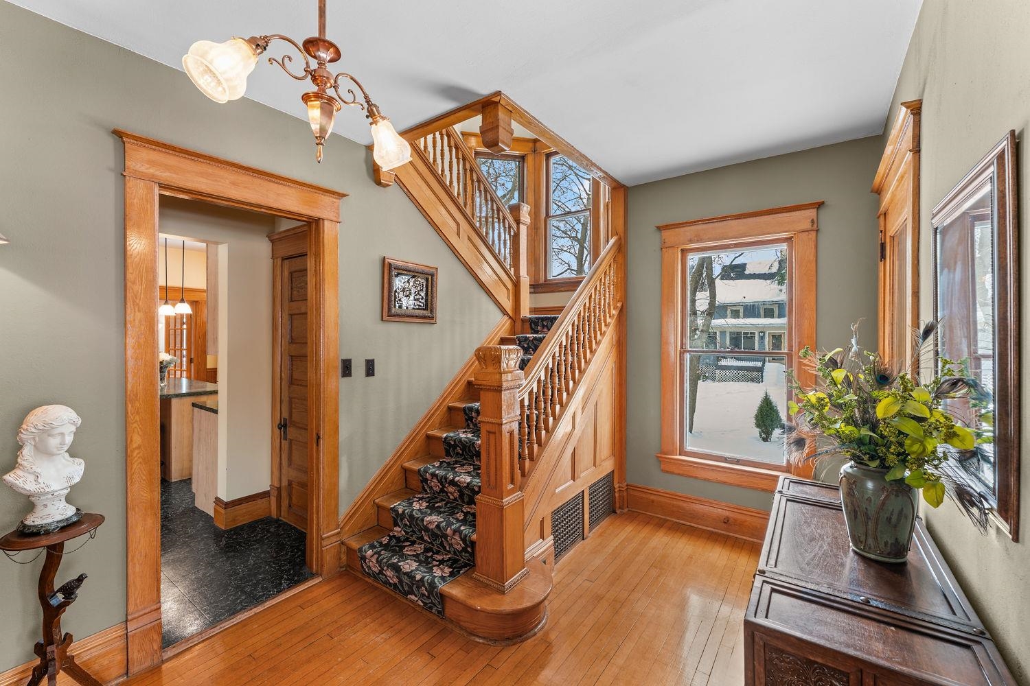 405 2nd Baraboo, WI 53913 - Photo 6 of 66