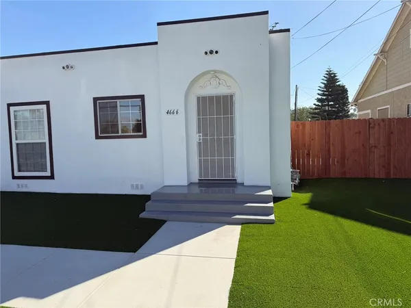 $1,795 | 4666 Park Avenue, Riverside, CA 92507