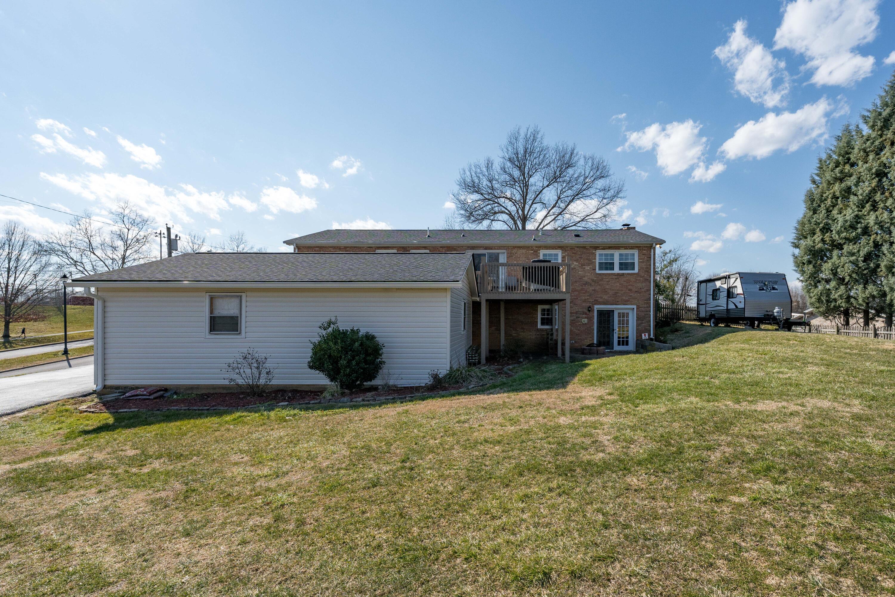 1700 Sundale Road Johnson City, TN 37604 - Photo 49 of 66 1700 Sundale Road (36 of 77)