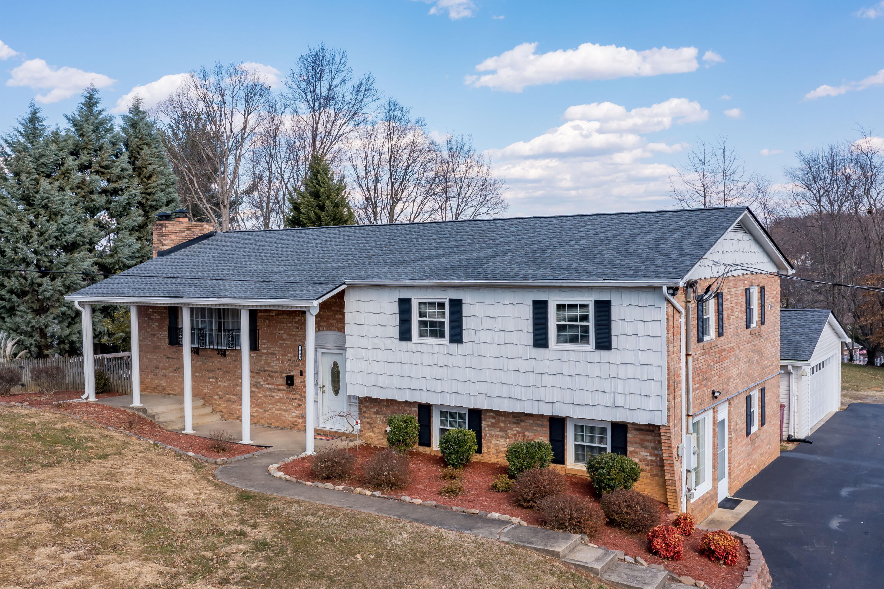 1700 Sundale Road Johnson City, TN 37604 - Photo 60 of 66 1700 Sundale Road (13 of 77)