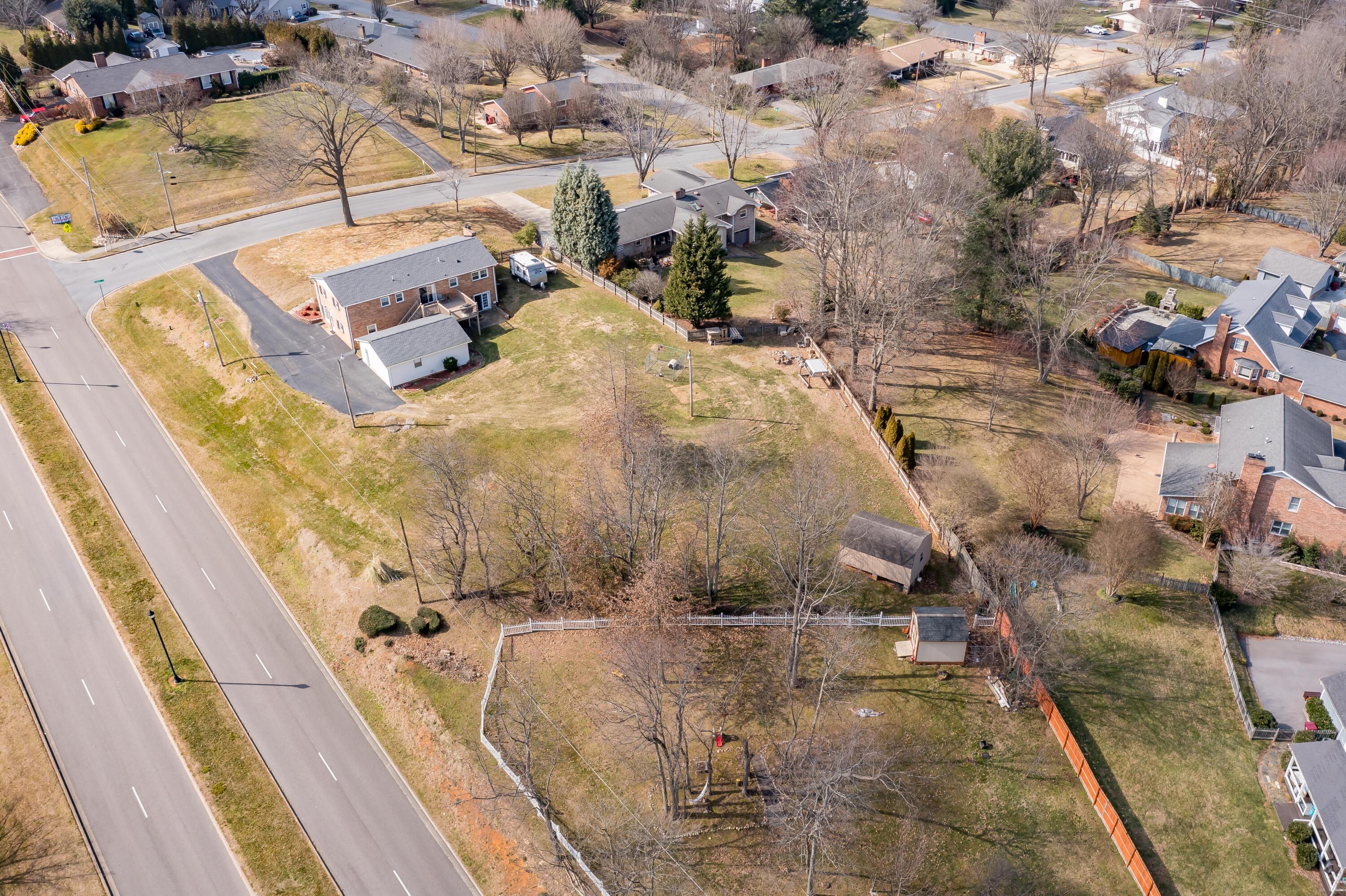 1700 Sundale Road Johnson City, TN 37604 - Photo 63 of 66 1700 Sundale Road (9 of 77)