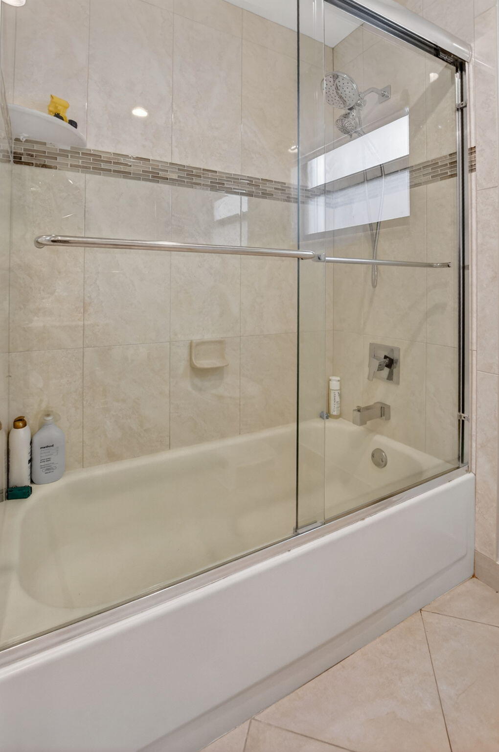10065 Camelback Lane Boca Raton, FL 33498 - Photo 31 of 48 45-web-or-mls-DSC_2287