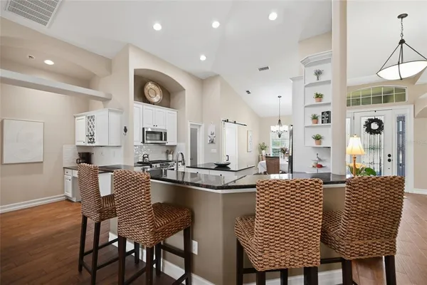 $875,000 | 12012 Longview Lake Circle, Bradenton, FL 34211