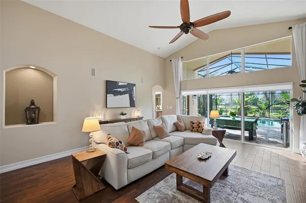 $875,000 | 12012 Longview Lake Circle, Bradenton, FL 34211