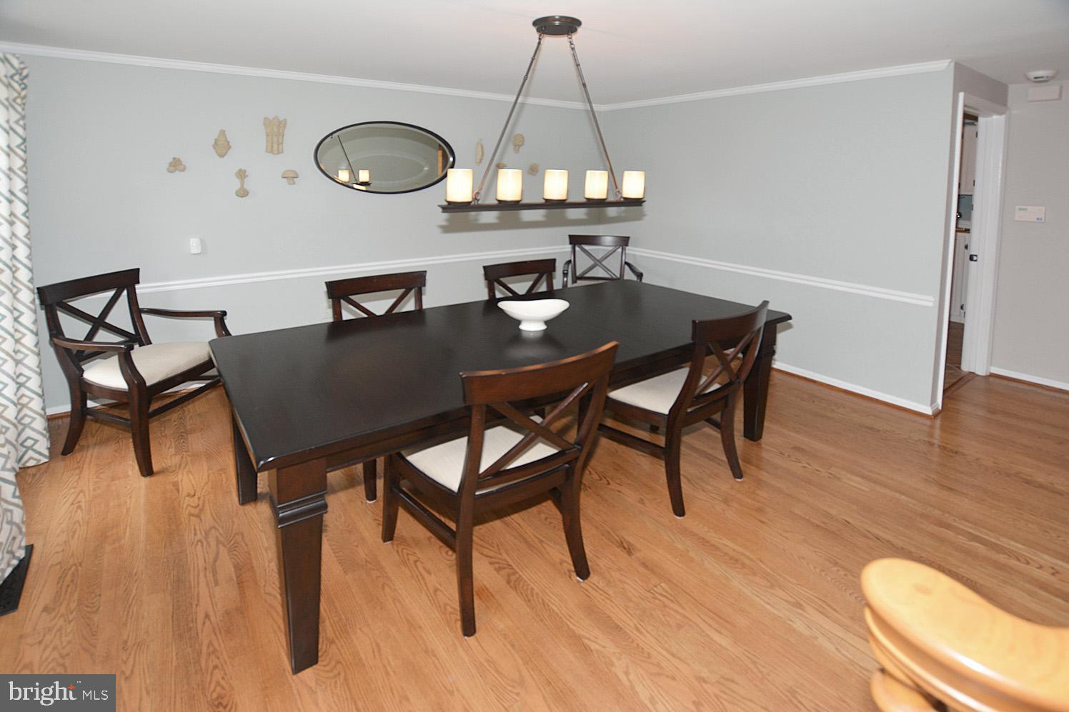 9963 Meadowlark Road Vienna, VA 22182 - Photo 6 of 39