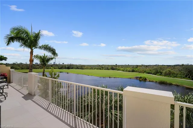 a view of outdoor space and city view