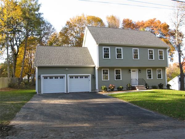 11 Barstow Road Walpole, MA 02081 - Photo 1 of 17 Gallery Image 1