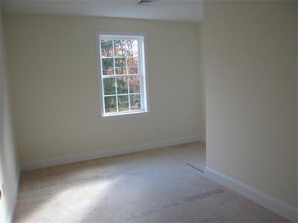 11 Barstow Road Walpole, MA 02081 - Photo 7 of 17 Gallery Image 7
