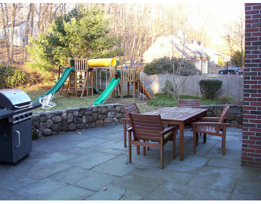 6 Leslie Road Winchester, MA 01890 - Photo 22 of 28