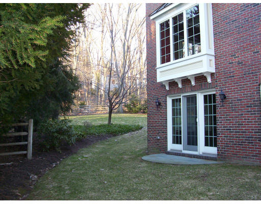 6 Leslie Road Winchester, MA 01890 - Photo 25 of 28