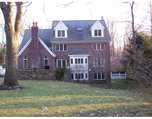 6 Leslie Road Winchester, MA 01890 - Photo 28 of 28
