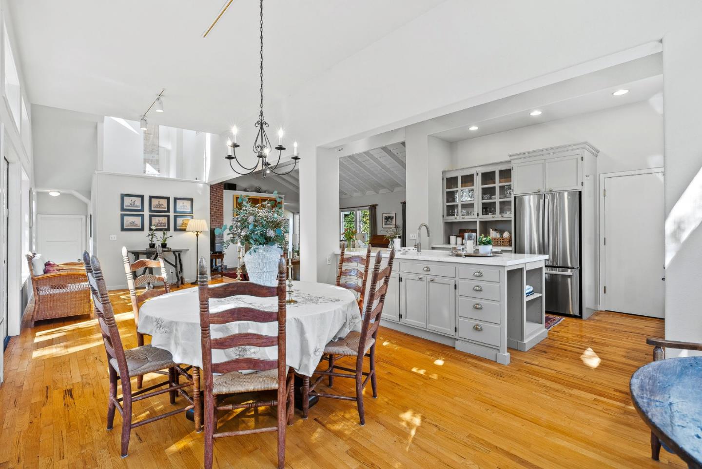 246 Meadow Road Santa Cruz, CA 95060 - Photo 16 of 55 Gallery Image 16