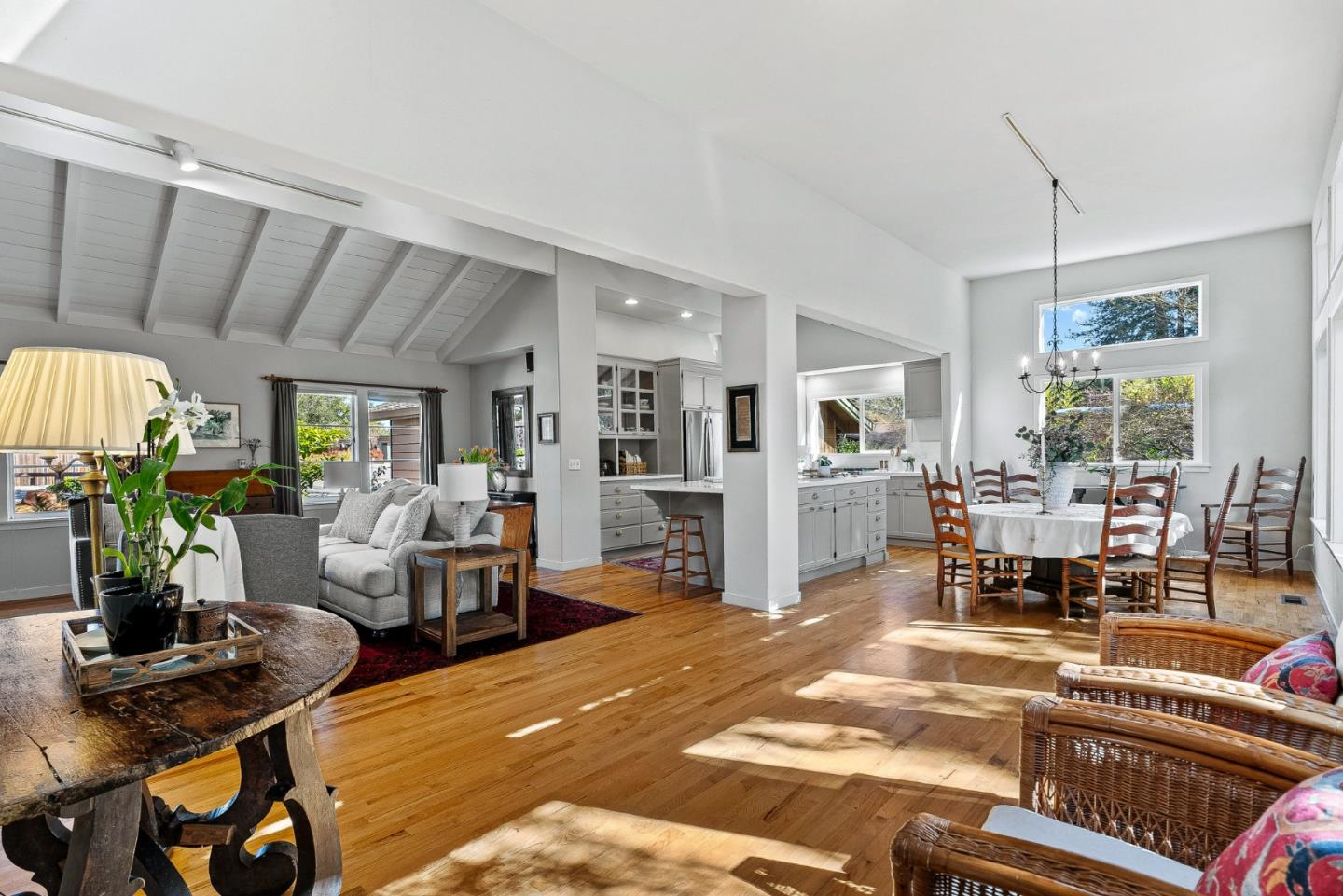 246 Meadow Road Santa Cruz, CA 95060 - Photo 9 of 55 Gallery Image 9