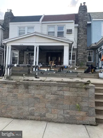 a view of a building with outdoor space