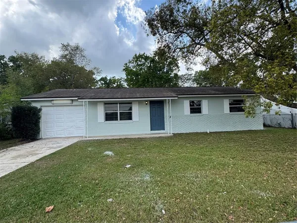 $1,950 | 5738 Cardinal Guard Avenue, Orlando, FL 32839