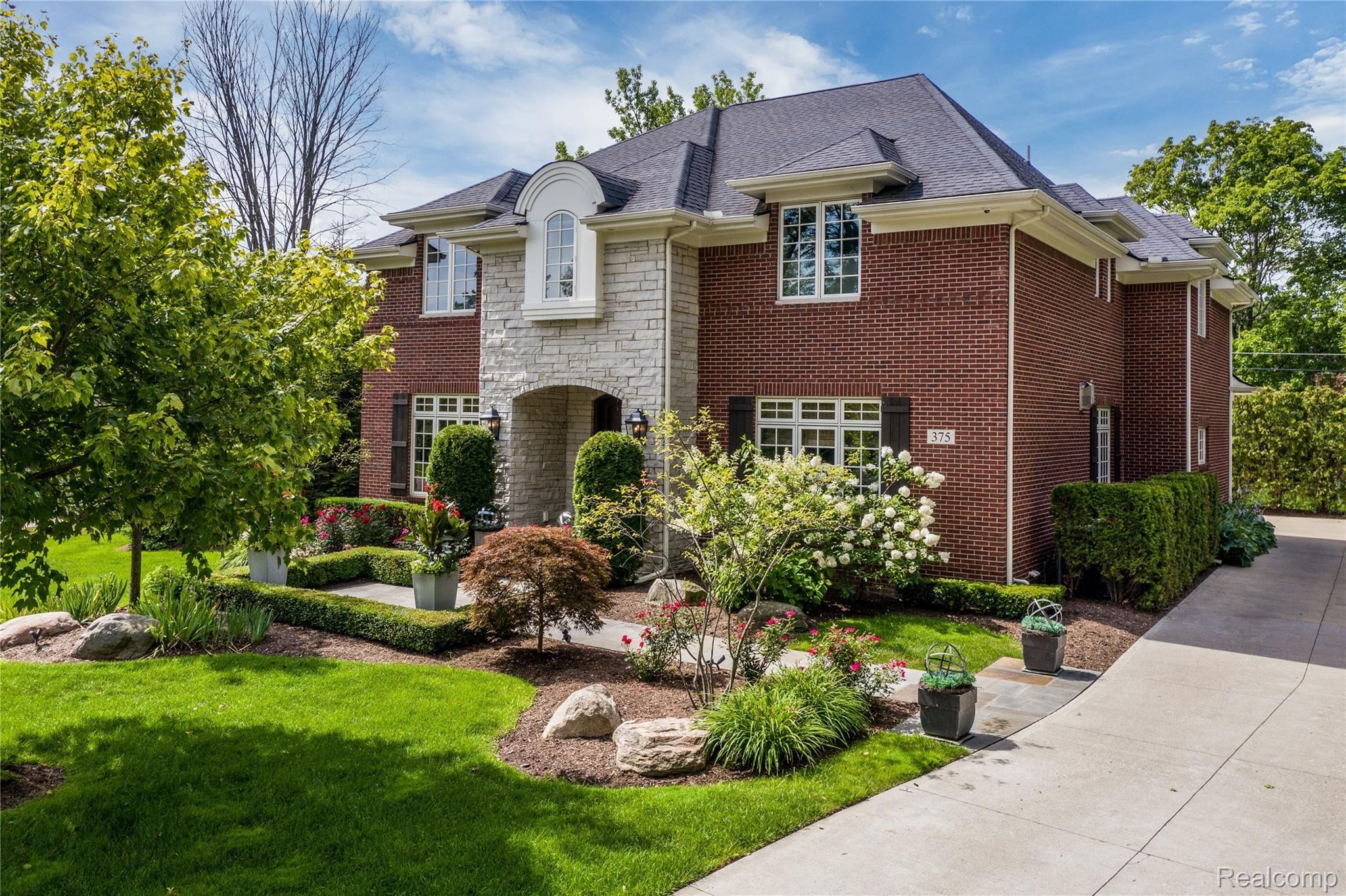 375 Glengarry Road Bloomfield Hills, MI 48301 - Photo 38 of 38 Welcome home!