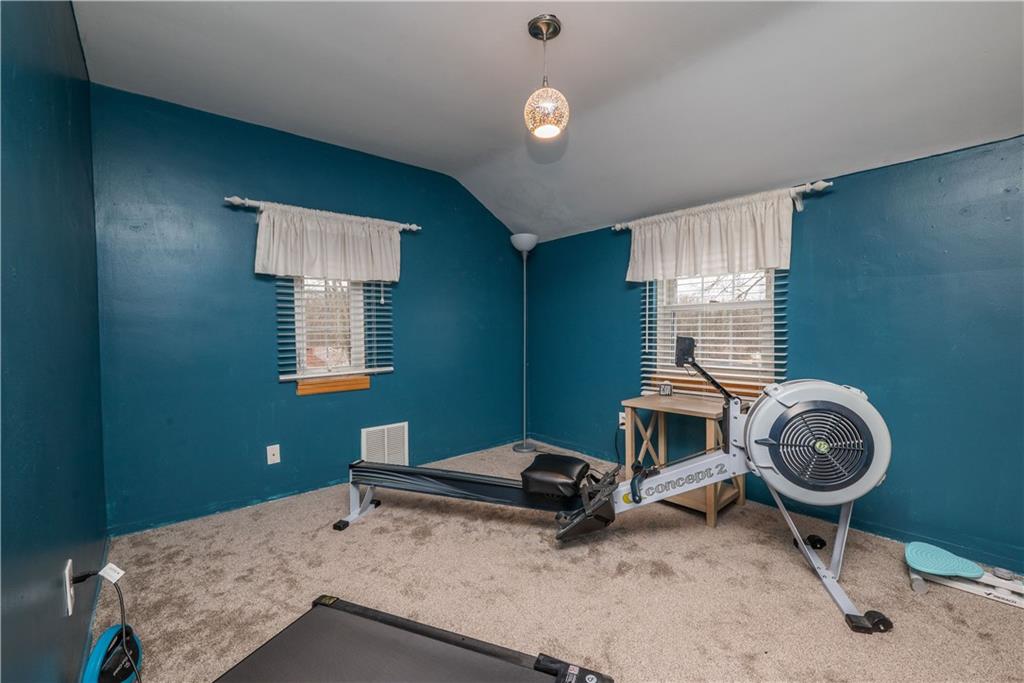 4134 Highgrove Road Pittsburgh, PA 15234 - Photo 26 of 34 Gallery Image 26