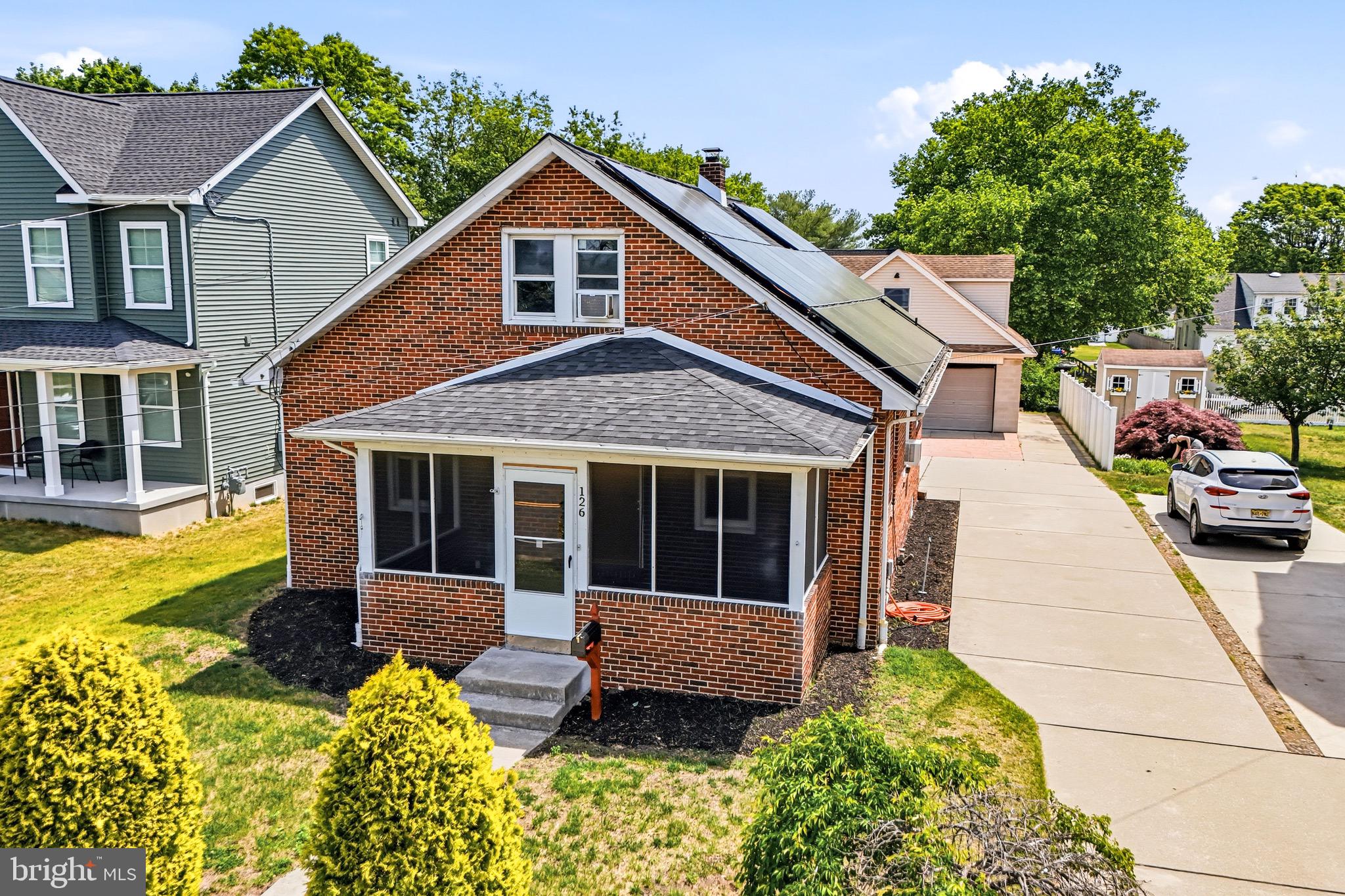 126 Tomlin Road Gibbstown, NJ 08027 - Photo 3 of 51