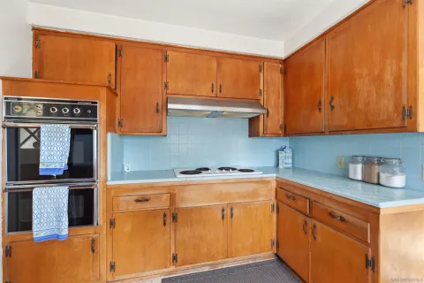 $999,000 | 916 Country Club Drive, Escondido, CA 92029