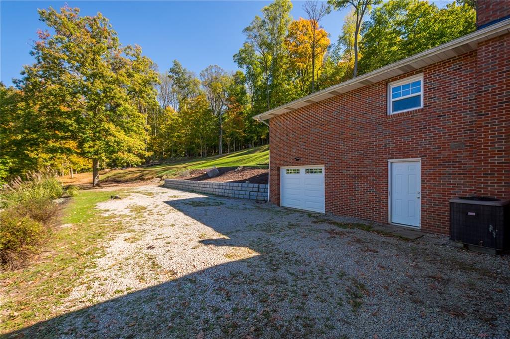 270 Clarke Road Claysville, PA 15323 - Photo 4 of 50 Gallery Image 4