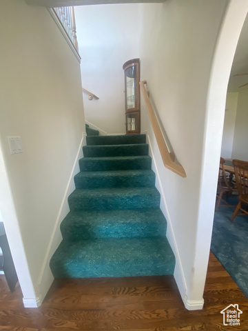 190 600 North Ferron, UT 84523 - Photo 22 of 85 Wide stairs to upper level