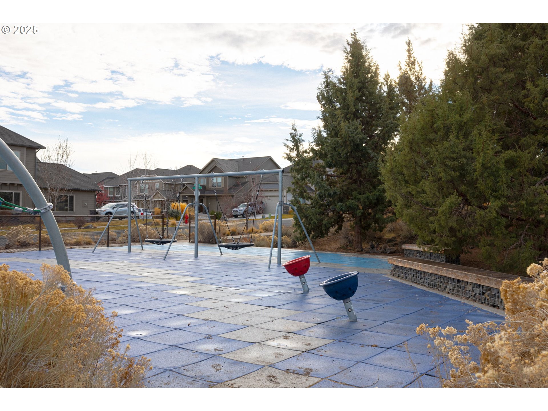 62905 Daniel Road Bend, OR 97701 - Photo 28 of 28 a view of outdoor space and yard