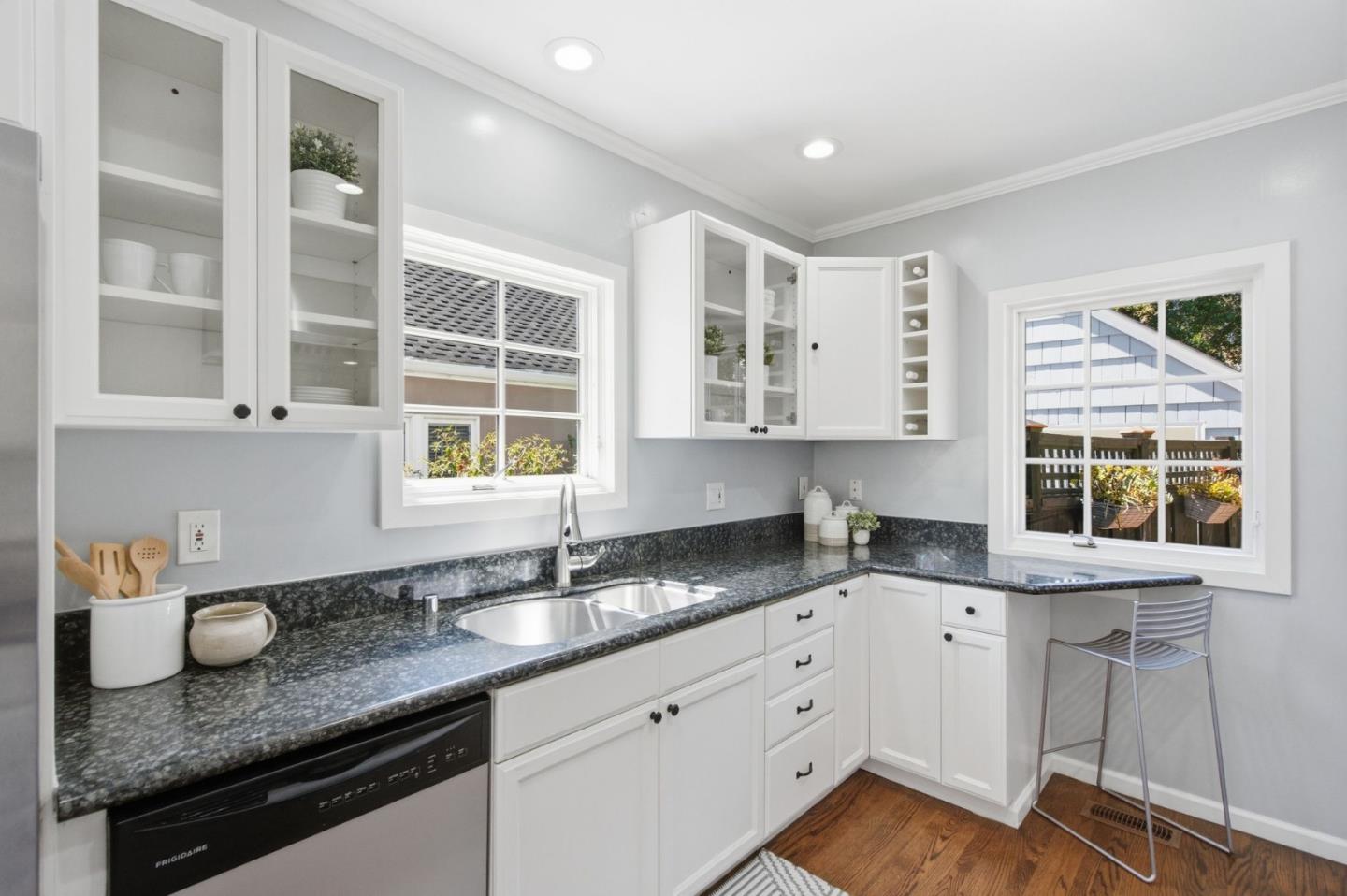 228 Harvard Road San Mateo, CA 94402 - Photo 18 of 61