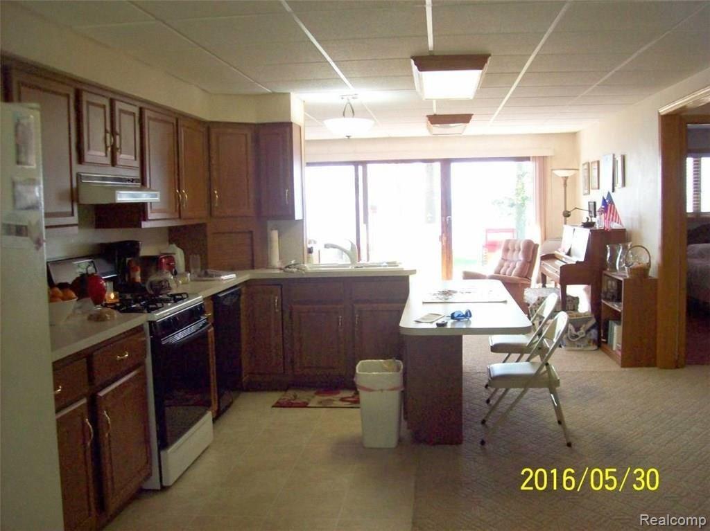 5908 Port Austin Road Caseville, MI 48725 - Photo 7 of 15 kitchen.jpg