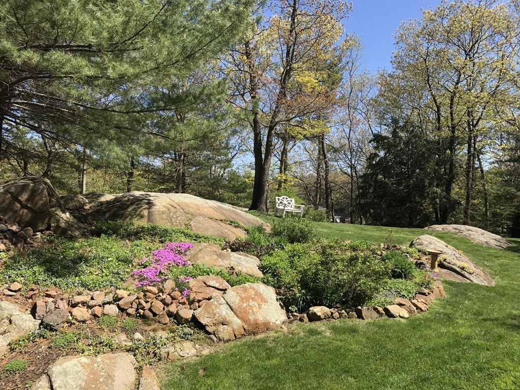 14 Hillcrest Road Beverly, MA 01915 - Photo 27 of 28 Gallery Image 27