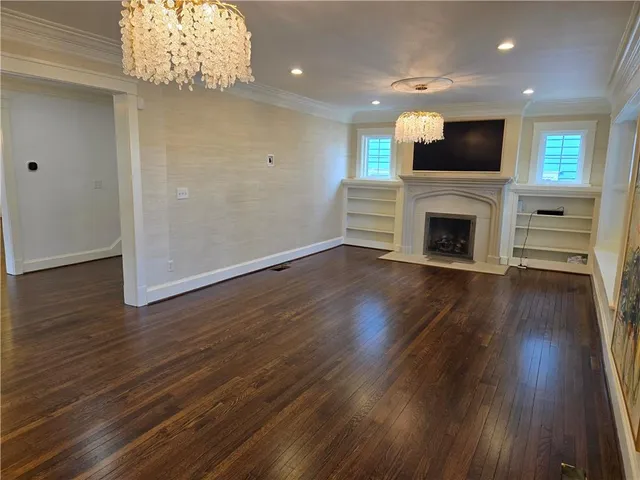 $825,000 | 5530 Oak Street, Kansas City, MO 64113