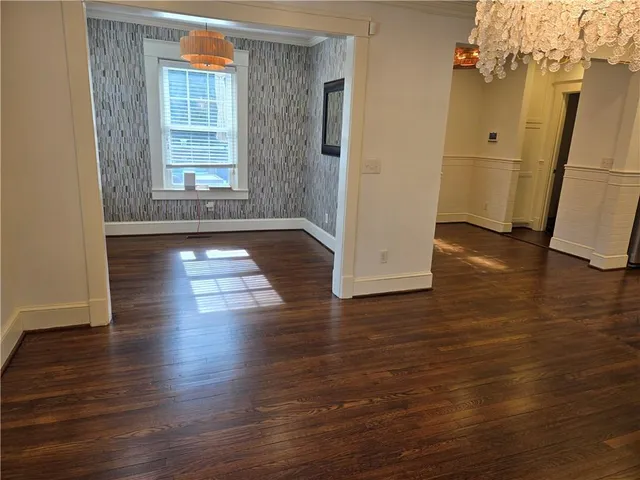 $825,000 | 5530 Oak Street, Kansas City, MO 64113