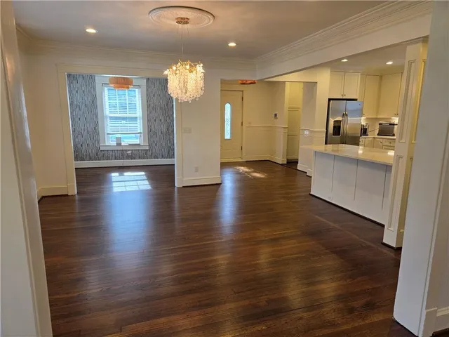 $825,000 | 5530 Oak Street, Kansas City, MO 64113