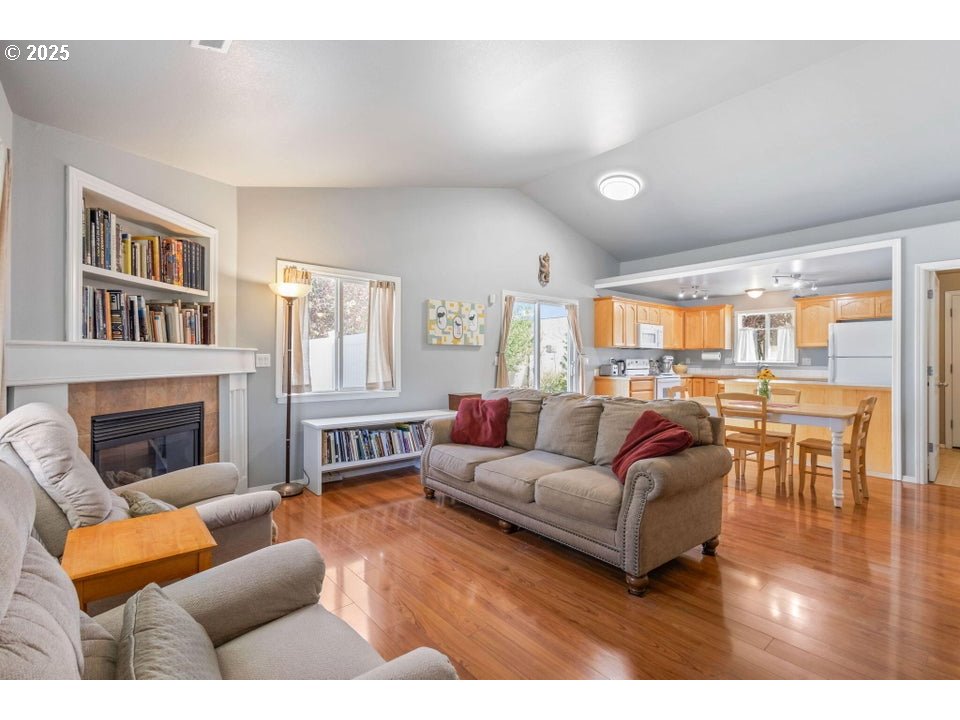 16685 William Foss Road La Pine, OR 97739 - Photo 4 of 31