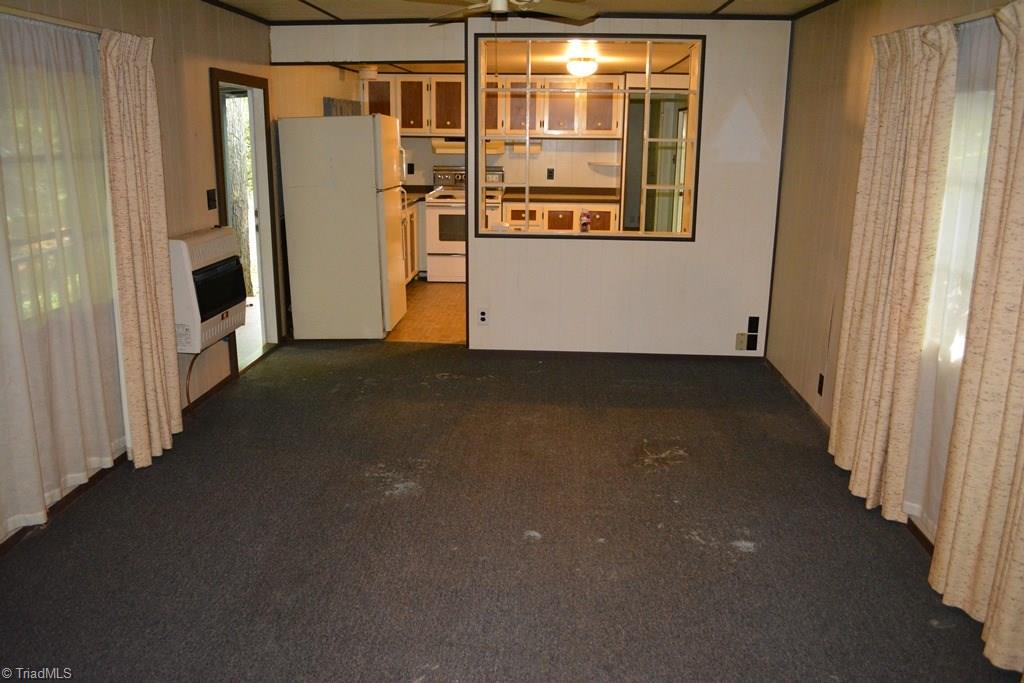 1189 CC Camp Road Elkin, NC 28621 - Photo 5 of 25 Gallery Image 5