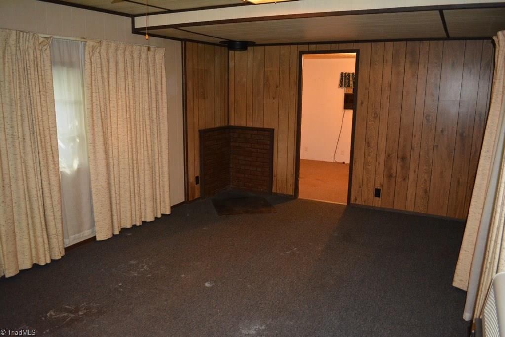 1189 CC Camp Road Elkin, NC 28621 - Photo 7 of 25 Gallery Image 7
