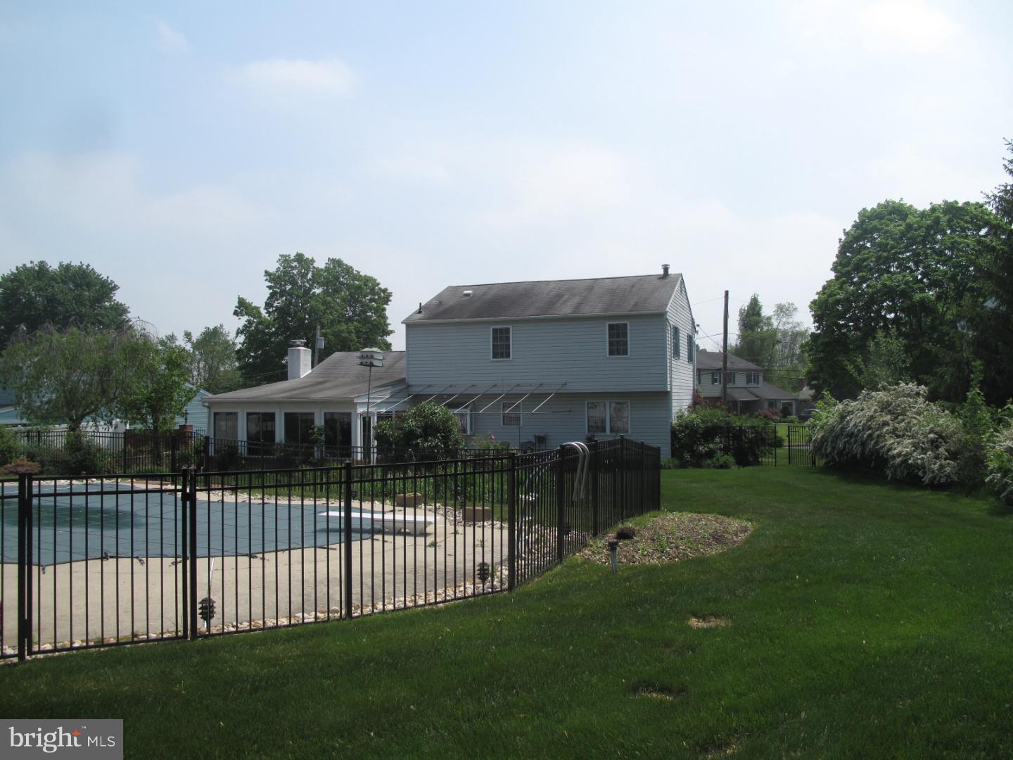 242 Belair Road Warminster, PA 18974 - Photo 8 of 9 Gallery Image 8